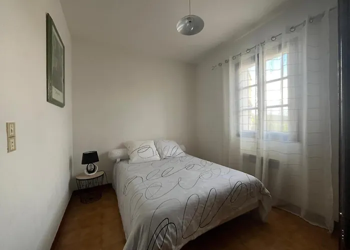 Traversa Apartment Vezzani